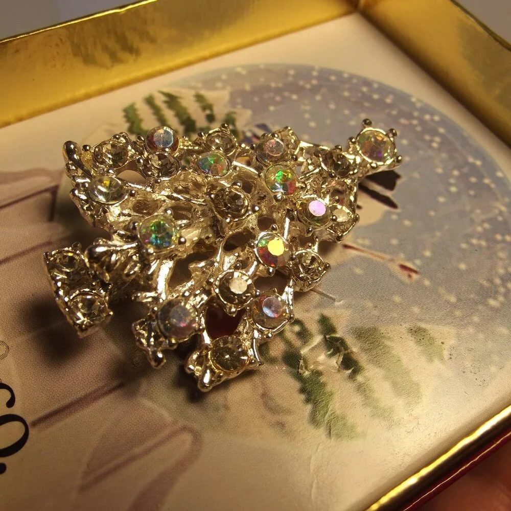 Liz & Co. AB Crystal Christmas Tree Pin Brooch Silver Tone